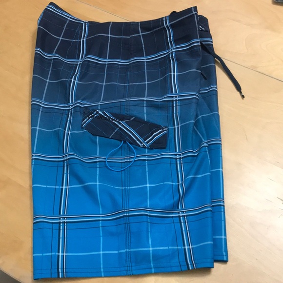 Quiksilver Other - Quicksilver blue plaid surfer shorts‎ swim trunks size 34 excellent condition